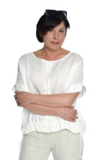 Balta laisva lininė palaidinė kimono tipo trumpomis rankovėmis, sutraukiama apačia