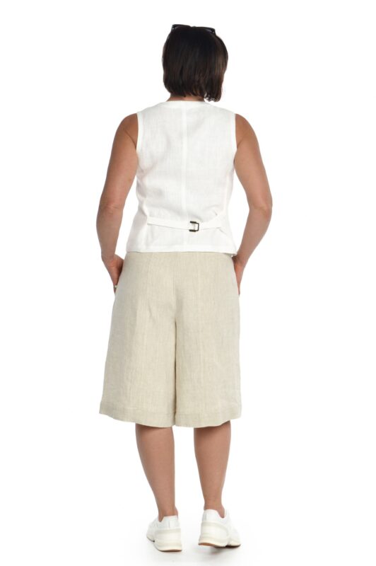 Šviesaus melanžo moteriški lininiai šortai iki kelių, platėjantys į apačią - iš nugaros