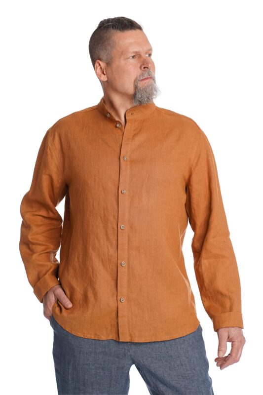 Konjako spalvos lininiai marškiniai vyrams - priekis