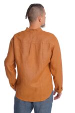 Konjako spalvos lininiai marškiniai vyrams - nugara