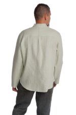 Vyriški lininiai marškiniai ilgomis rankovėmis mėtinės spalvos nugara