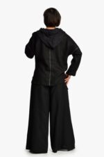 lininis bliuzonas moterims su gobtuvu, juodas, laisvo stiliaus, dekoruotas peltakiu - nugara