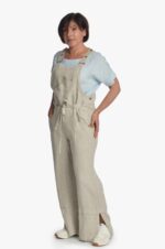Šviesus lininis kombinezonas moterims su diržu