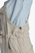 Šviesus lininis kombinezonas moterims su gilia pažastų iškirpte