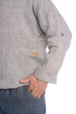 Pilkas Vyriškas Lininis bliuzonas su gobtuvu, dekoruotas storu peltakiu, su kišenėmis