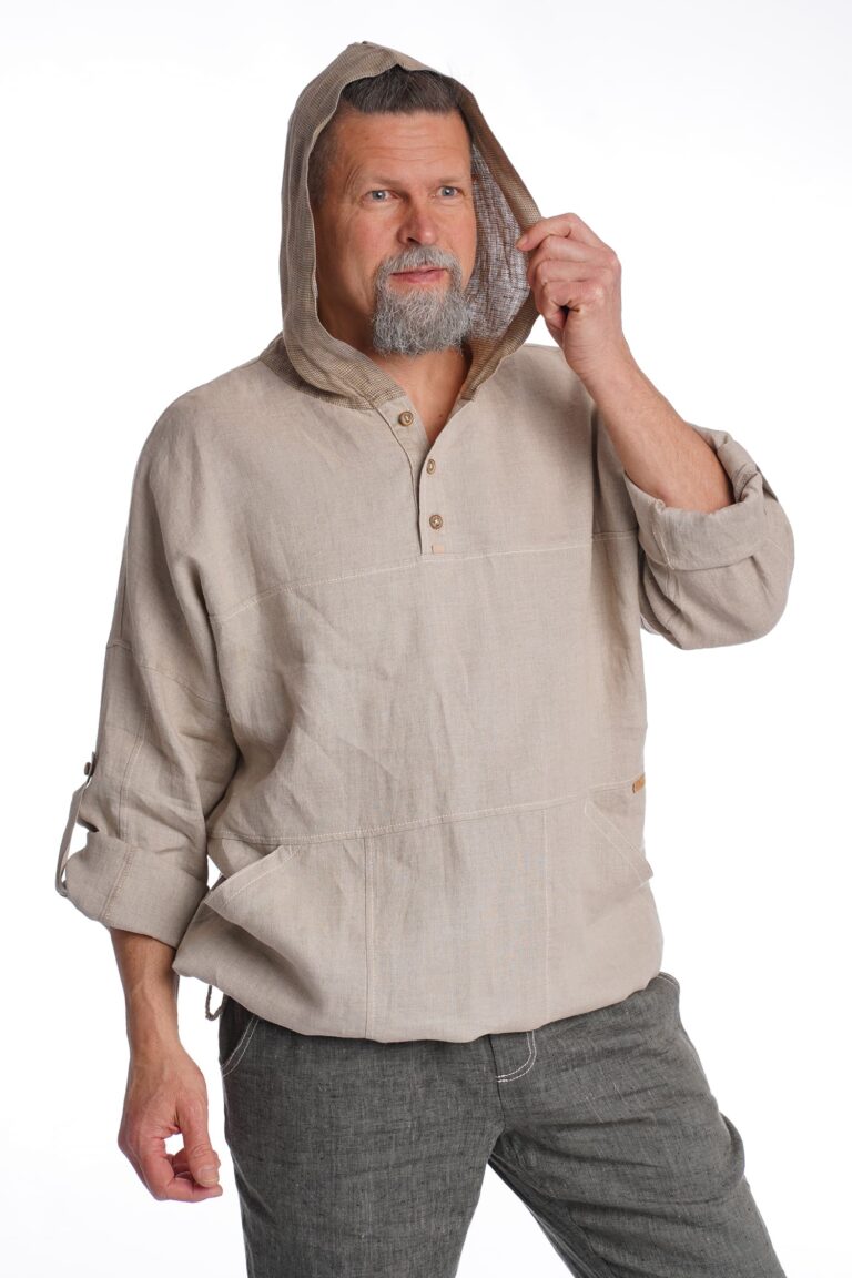 Natūralaus lino spalvos Vyriškas Lininis bliuzonas su gobtuvu ir sagomis ties kaklu