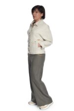 Šviesus moteriškas lininis švarkelis