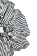 lininė plaukų gumytė - faktūra