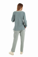 Stilingos laisvalaikio kelnės iš organinės medvilnės su elastanu, žydros - iš nugaros