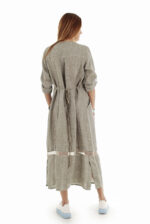 Ilga laisva lininė suknelė su reguliuojamo ilgio rankovėmis ir kišenėmis iš nugaros