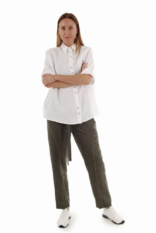 Modernios moteriškos lininės kelnės tamsiai rudos, su medžiaginiu diržu