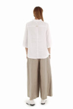 Stilinga balta laisva lininė palaidinė, pusilgėmis rankovėmis