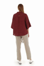 Laisva lininė palaidinė, platėjanti į apačią, raudono vyno spalvos