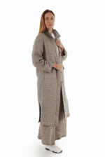 Stilingas tiesaus silueto lininis paltas su kišenėmis ir skeltukais šonuose