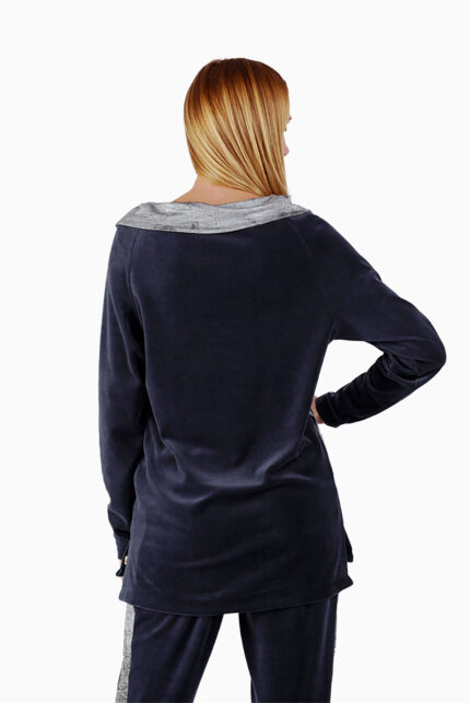 Moteriškas bliuzonas laisvalaikiui su dekoruota apykakle