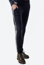 Stilingos laisvalaikio kelnės siaurėjančio silueto, su kišenėmis