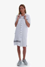 Lininė suknelė - marškiniai, su skirtukais šonuose