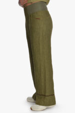 Žalios moteriškos lininės kelnės elastingu juosmeniu su kišenėmis