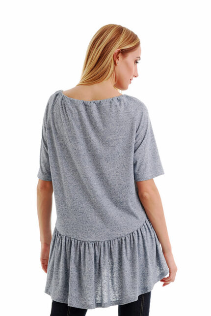 Trikotažinė palaidinė atvirais pečiais ir suknelės tipo apačia