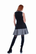 Trumpa stilinga suknelė , natūralių medžiagų - vilnos ir lino - derinys: iš nugaros