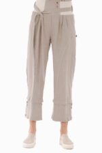 Šviesios moteriškos lininės kelnės su elastingu juosmeniu, diržu, kišenėmis