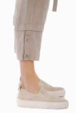 Šviesios moteriškos lininės kelnės su galimybe prailginti klešnes