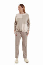 Stilingas smėlinis medvilninis laisvalaikio bliuzonas moterims, sutraukiama apačia priekyje, atlenkiamomis rankovėmis