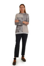 Laisvalaikio bliuzonas moterims su gobtuvu, margas