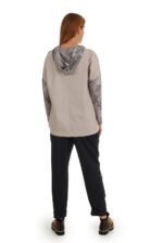 Laisvalaikio bliuzonas moterims su kapišonu, margas